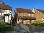 3 bedroom end of terrace house for sale in Kew Cottages, High Street, Steyning