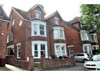 6 bedroom semi-detached house for sale in Reading, Berkshire, RG30