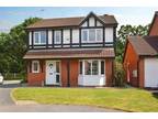 4 bedroom detached house for sale in Pinders Green Drive, Methley
