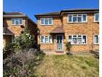 2 bed flat for sale in Shevon Way, CM14, Brentwood