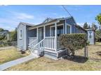 10408 Pippin St, Oakland, CA 94603