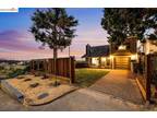 7993 Crest Ave, Oakland, CA 94605