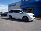 2024 Honda Odyssey SilverWhite, 19 miles