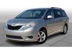 2013Used Toyota Used Sienna Used5dr 7-Pass Van V6 FWD