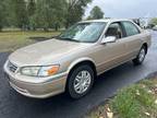 2000 Toyota Camry LE 4dr Sedan