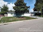 4424 Shoreline Dr