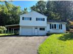 813 Country Club Rd Vestal, NY 13850 - Home For Rent