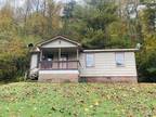 3 Bedroom 1 Bath In Oneida KY 40972