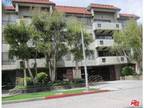 Low Rise, Condominium - Los Angeles (City), CA