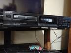 Sony CDP-261 Single Compact Disc CD Player, Black, Tested Works, No Remote