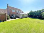4 bedroom detached house for sale in Boxfield Green, Stevenage, SG2