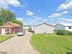 39Th, MINOT, ND 58701 581273152