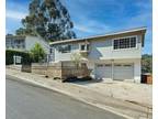 1060 Crespi Dr, Pacifica, CA 94044