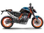 2023 KTM 890 Duke R