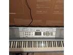 Yamaha Portable Grand DGX-202 Keyboard Piano