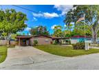 5318 17th St W #A, Bradenton, FL 34207