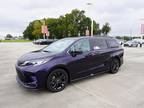 2023 Toyota Sienna, 236 miles