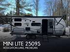 Rockwood Mini Lite 2509S Travel Trailer 2020