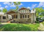 Kansas City, Charming Up-Down Duplex: Main Level Boasts 2