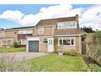 4 bedroom detached house for sale in EARLY ROAD, Witney OX28 1EU, OX28