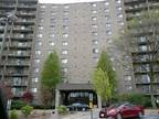 Condo For Rent In Willowbrook, Illinois