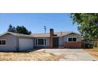 949 E Lyndale Dr Tulare, CA -