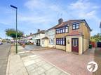 Porthkerry Avenue, Welling, DA16 4 bed semi-detached house to rent - £2,300 pcm