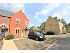 3 bedroom end of terrace house for sale in Hart Close, Upper Rissington