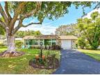 233 Yorkshire Ct #4, Naples, FL 34112