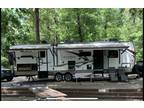 2017 Forest River Rockwood Signature Ultra Lite 8311WS 35ft