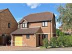 3 bedroom detached house for sale in Oak Drive, Pulloxhill - 35688034 on