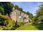 3 bedroom detached house for sale in Dunford Road, Holmfirth, HD9