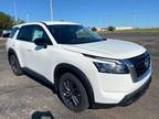 2024 Nissan Pathfinder White, 10 miles