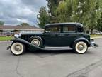 1932 Cadillac 355B Town Sedan