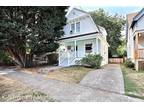 1821 NW 23rd Pl Portland, OR -