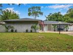 17618 Meadowbridge Dr, Lutz, FL 33549