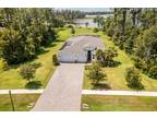 17812 Waterway Creek Dr, Lutz, FL 33549