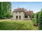 5 bed property for sale in Dedham Road, CO4, Colchester