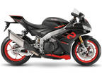 2023 Aprilia RSV4 1100