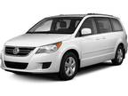 2010 Volkswagen Routan SE