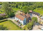 5 bedroom detached house for sale in The Green, Marsh Baldon, Oxford