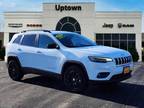 2022 Jeep Cherokee White, 17K miles