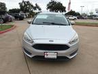 2016 Ford Focus Sedan SE