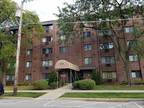 Condo For Sale In Des Plaines, Illinois