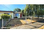 3 br, 1 bath House - 3251 S Thompson Ave