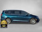 2022 Chrysler Pacifica Hybrid Pinnacle