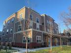 617 10th Avenue SE - Unit 201 617 10th Avenue SE