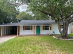 608 Edenville Ave, Clearwater, FL 33764