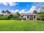 12087 Old Country Rd N, Wellington, FL 33414