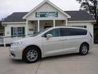 2021 Chrysler Pacifica White, 30K miles